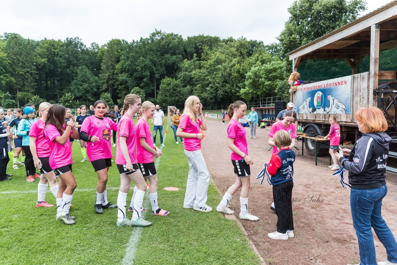 Bild 108 - Loewinnen Cup